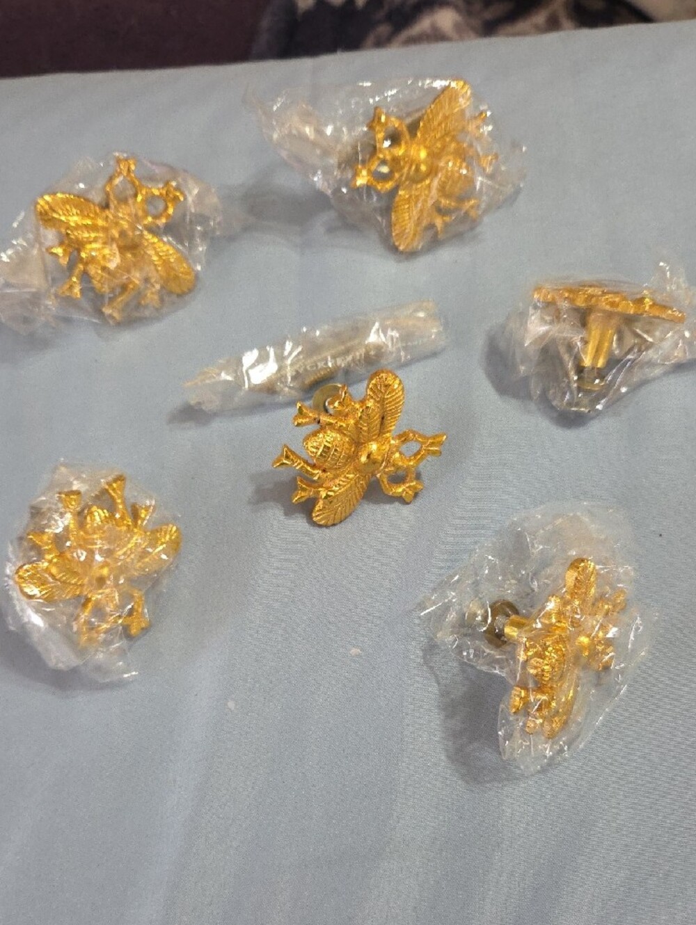 Gold Bee Drawer Knobs - Decorative Bee Pulls (Set of 6) - Picture 5 of 7